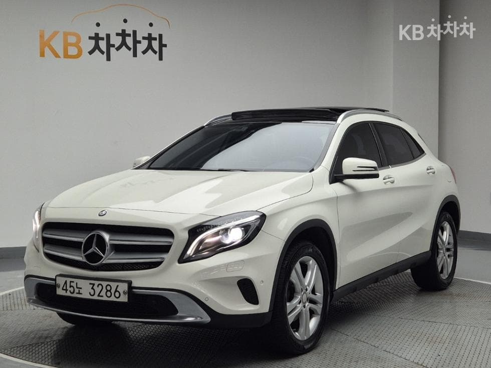 벤츠 GLA X156 GLA200 d - Image 1