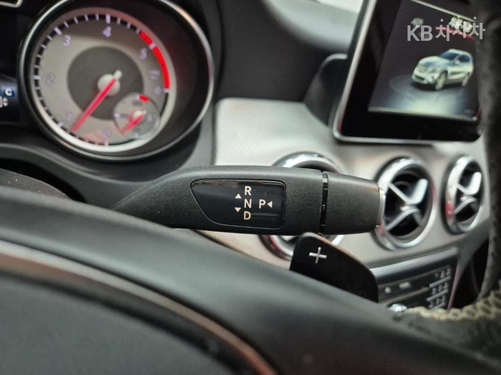 (45no3286)Mercedes-Benz GLA X156GLA200 d - 14