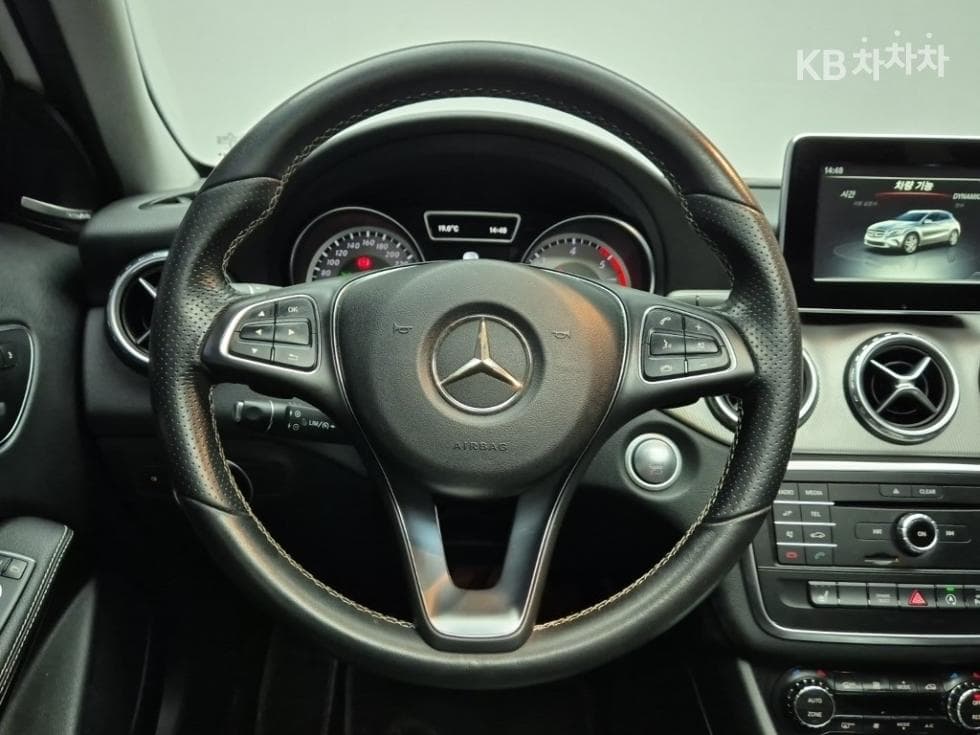 (45no3286)Mercedes-Benz GLA X156GLA200 d - 13