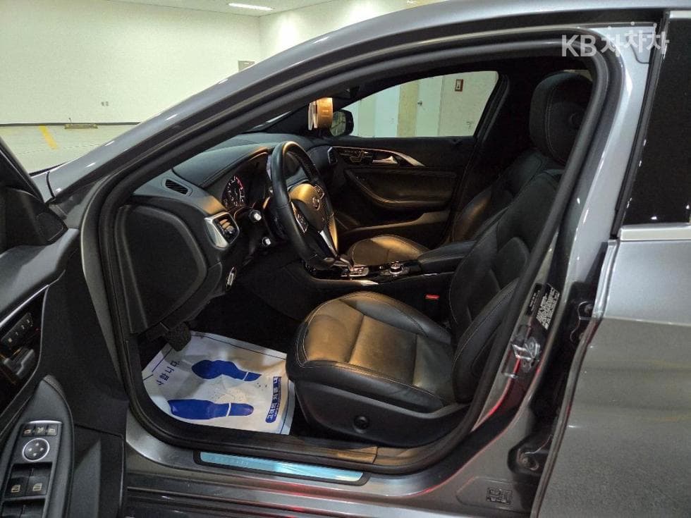 Местен피니티 Q302.0t ESSENTIAL - 6