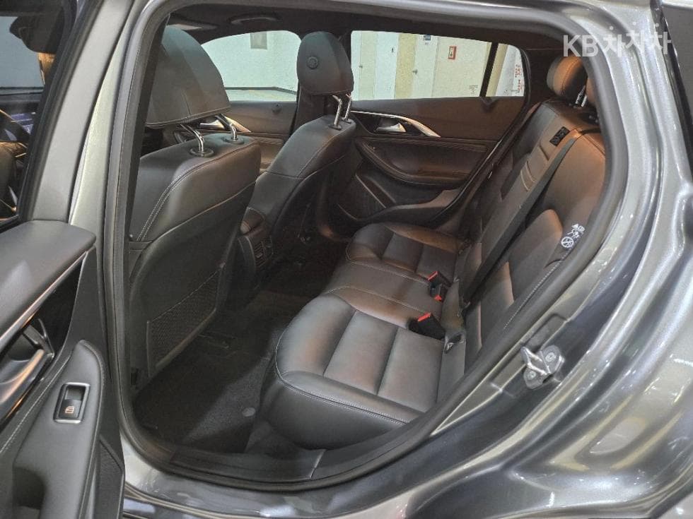 Местен피니티 Q302.0t ESSENTIAL - 7