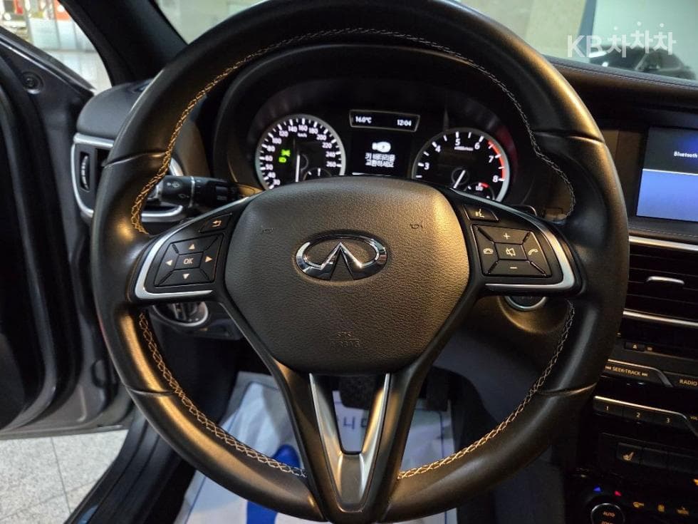 Местен피니티 Q302.0t ESSENTIAL - 9