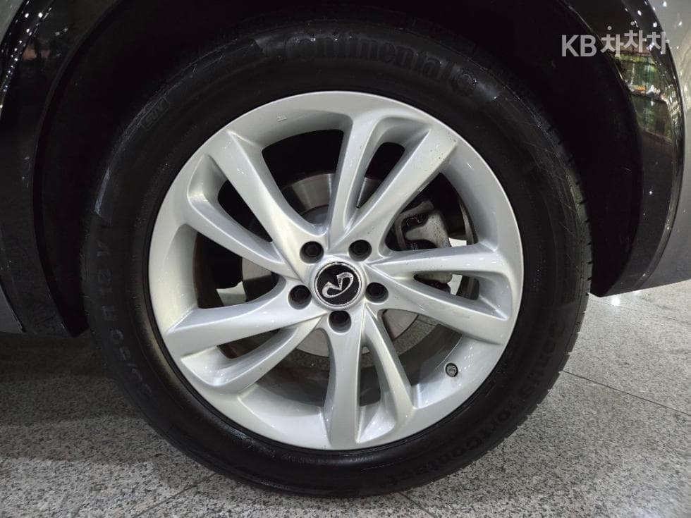 Местен피니티 Q302.0t ESSENTIAL - 20