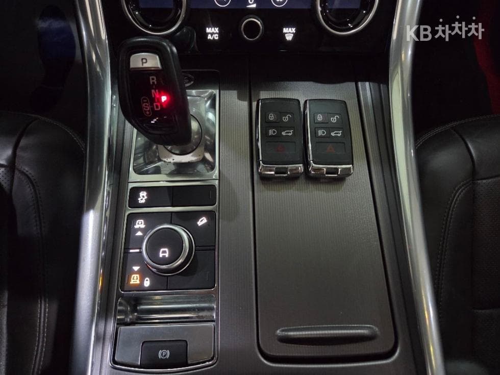 Land Rover Нов Рендж Ровер Спорт3.0 SDV6 HSE Динамик - 13