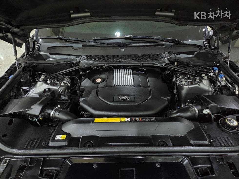 Land Rover Нов Рендж Ровер Спорт3.0 SDV6 HSE Динамик - 18