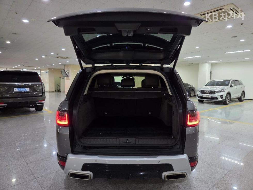 Land Rover Нов Рендж Ровер Спорт3.0 SDV6 HSE Динамик - 19