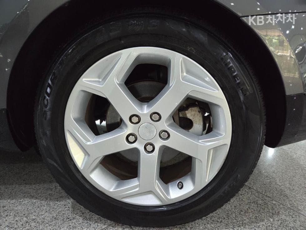 Land Rover Нов Рендж Ровер Спорт3.0 SDV6 HSE Динамик - 20