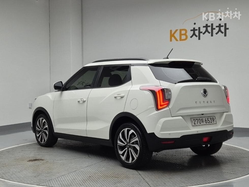 КейДжи Мобилити Very New (фацелит/обновяване) ТиволиБензин V3 2WD Стандартен - 2