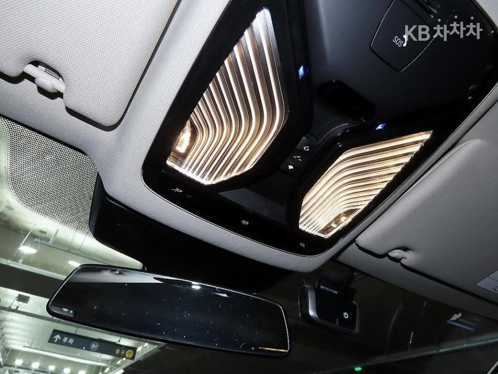BMW 올New5 Series (G30)530i xDrive Luxury - 15