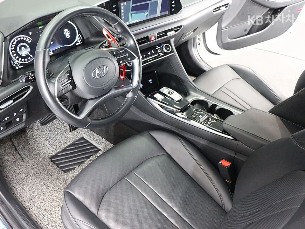 Хюндай Соната (DN8)1.6 T Premium Plus - 17