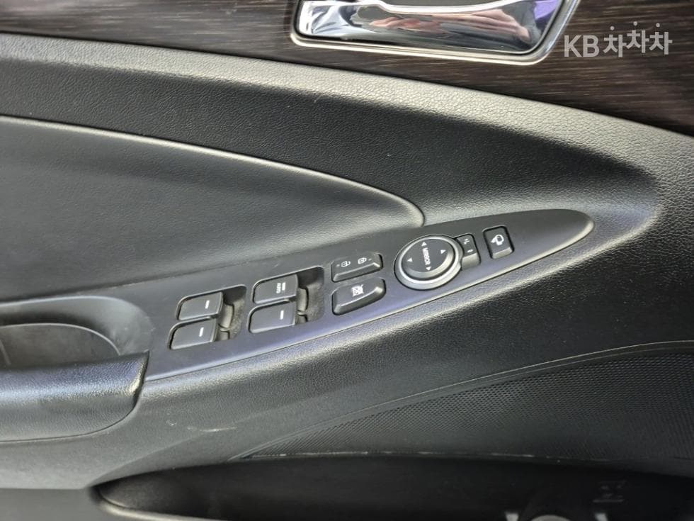 Хюндай YFСонатаY20 Лукс - 17