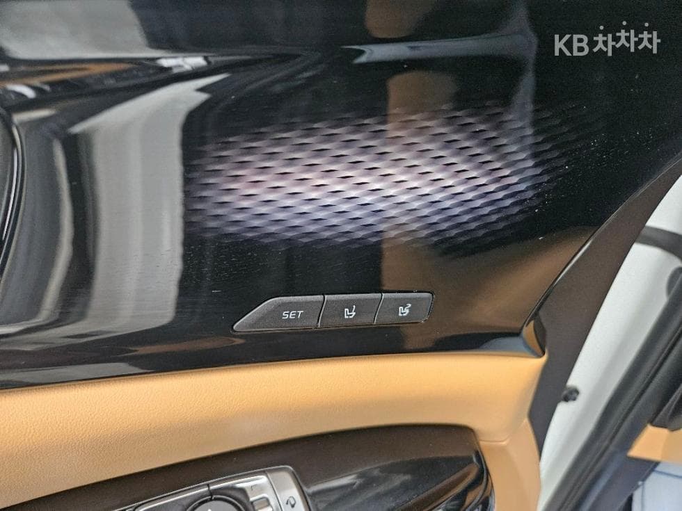 Киа Канивал 4-то поколениеD2.2 9-местен Signature - 10