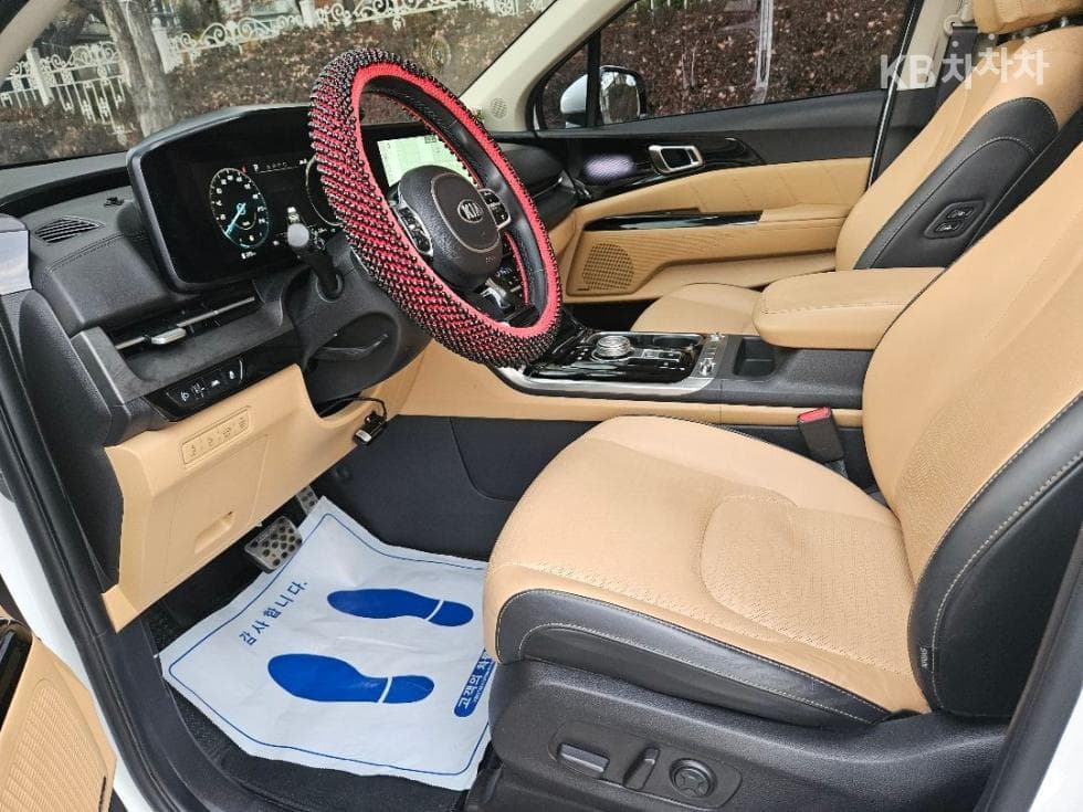 Киа Канивал 4-то поколениеD2.2 9-местен Signature - 13