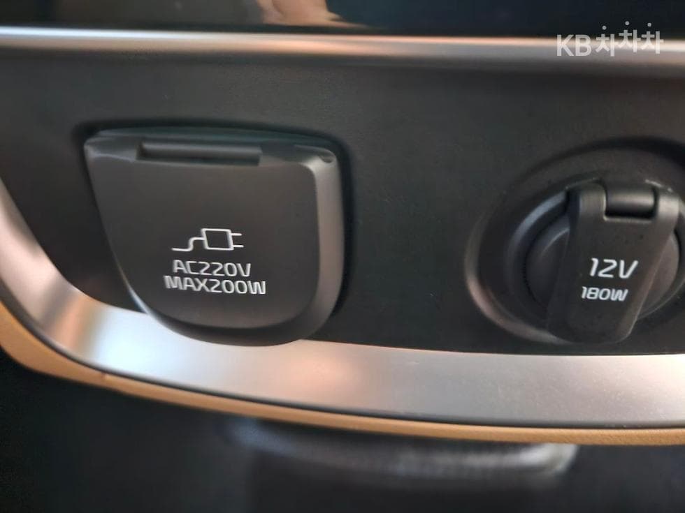 Киа Канивал 4-то поколениеD2.2 9-местен Signature - 17