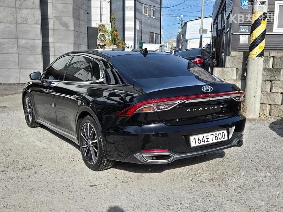 Хюндай The New (фейслифт) Grandeur (Azera)3.3 Premium 초이스 - 3