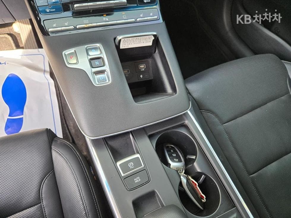 Хюндай The New (фейслифт) Grandeur (Azera)3.3 Premium 초이스 - 11