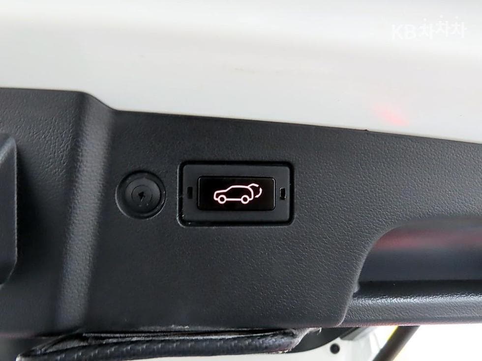 КейДжи Мобилити 토레스(J100)1.5 GDI Турбо T7 - 18
