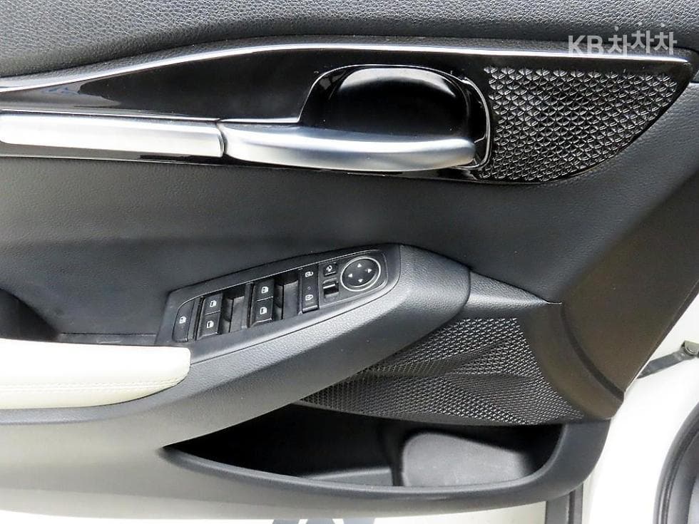 Киа Seltos1.6 Бензин Турбо 2WD Signature - 11