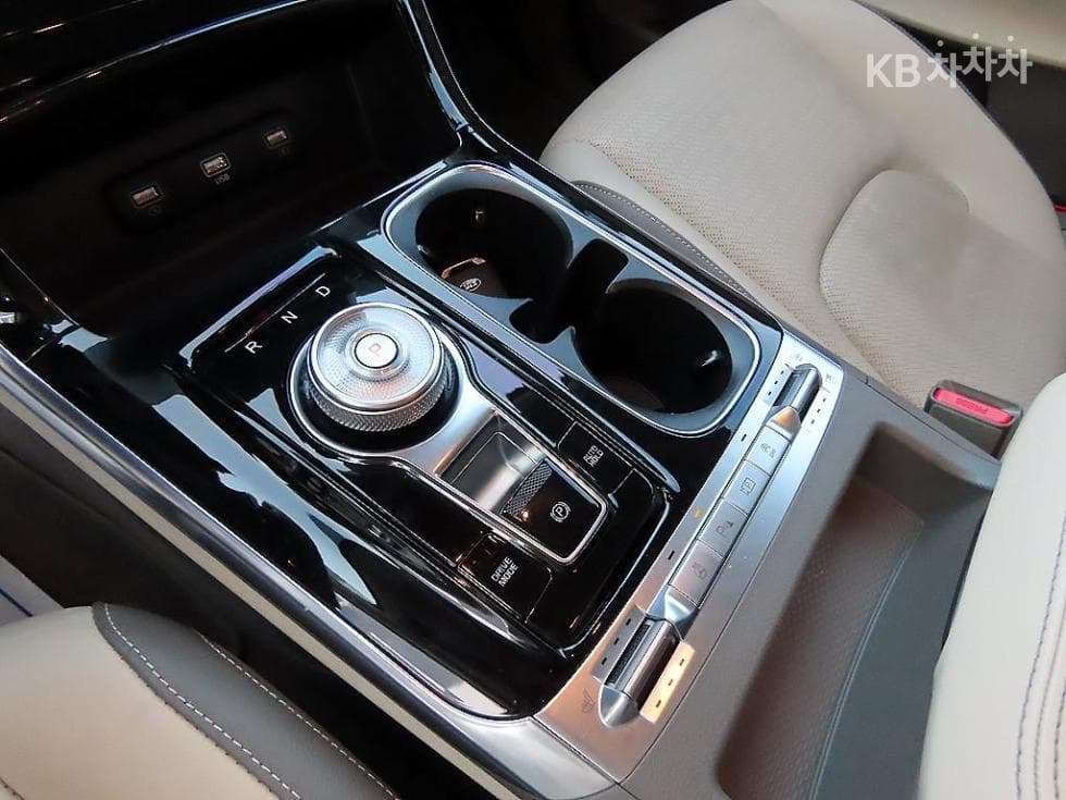 Kia Carnival 4th generationD2.2 7-seater (Limousine) Noblesse - 10