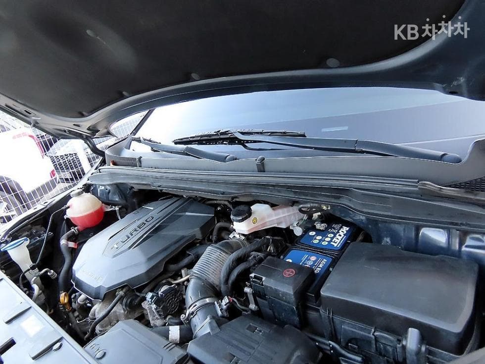 Kia Carnival 4th generationD2.2 7-seater (Limousine) Noblesse - 19