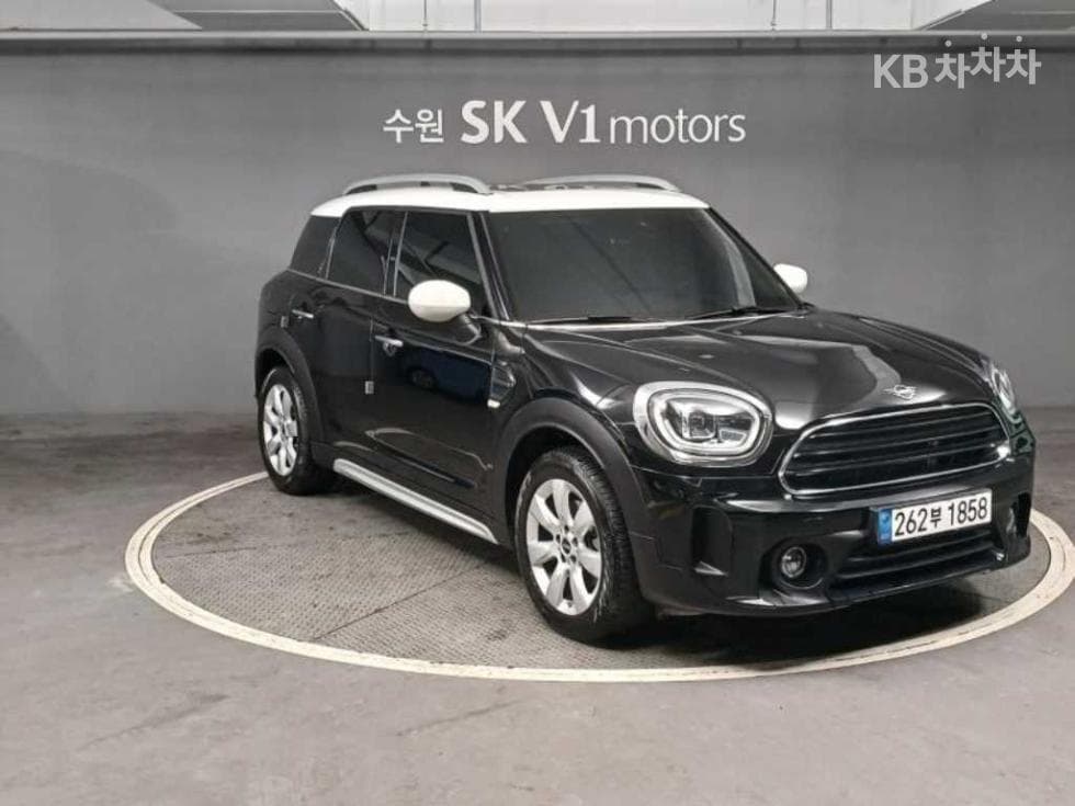 Mini Countryman (F60) 1.5 Cooper Classic Standard - Image 1