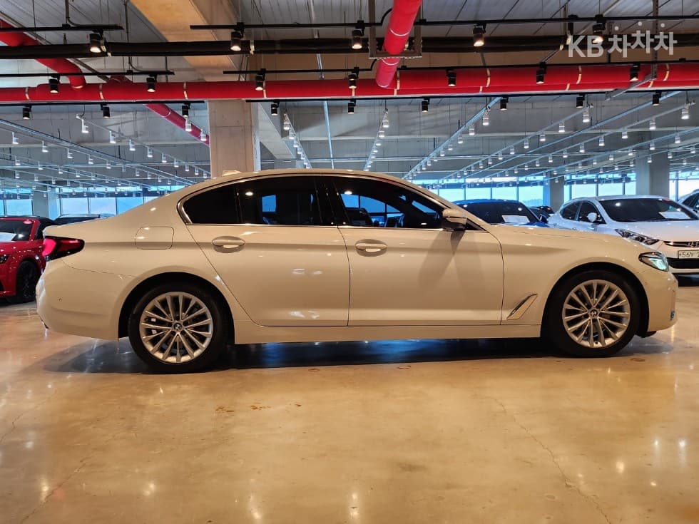 BMW 올New5 Series (G30)520i Luxury - 3