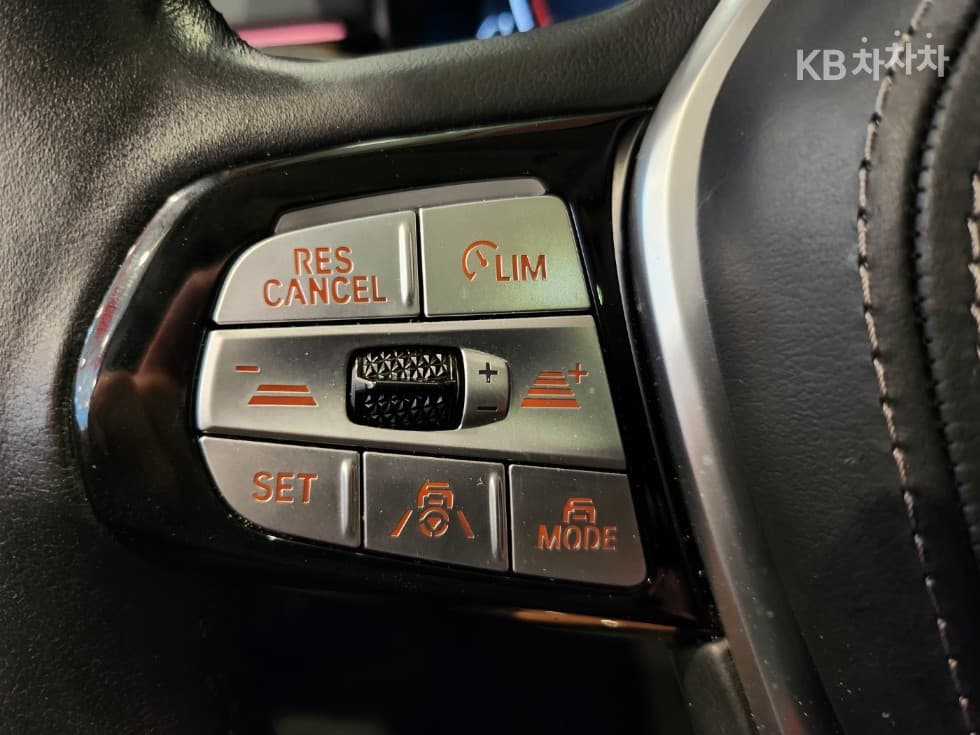 BMW 올New5 Series (G30)520i Luxury - 15