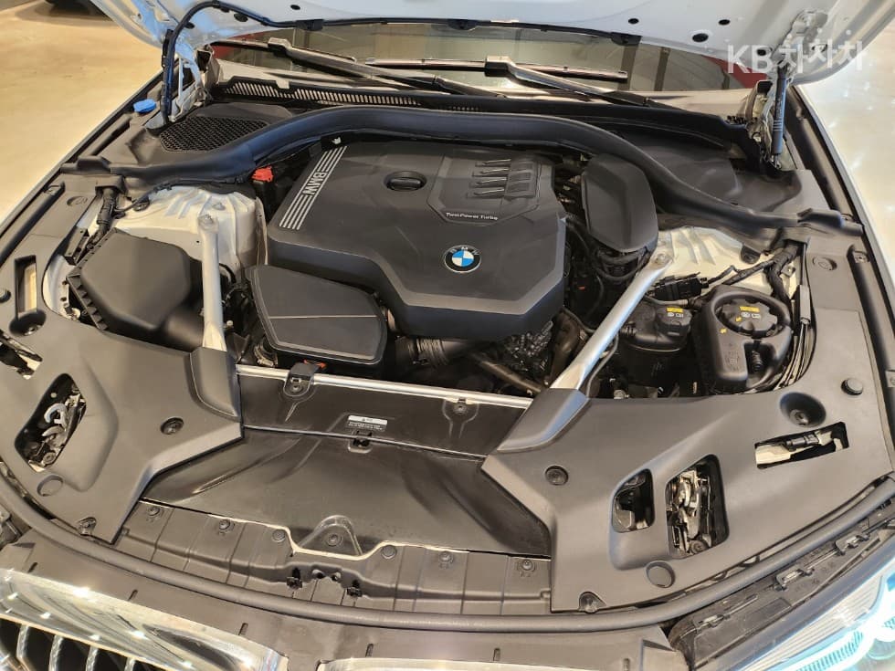 BMW 올New5 Series (G30)520i Luxury - 27