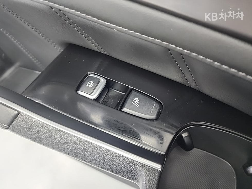 Киа The New (фейслифт) Sorento MQ42.2 Дизел 2WD Noblesse - 14