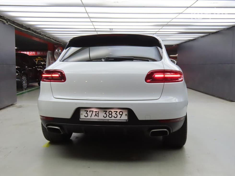 Porsche 마칸2.0 - 3