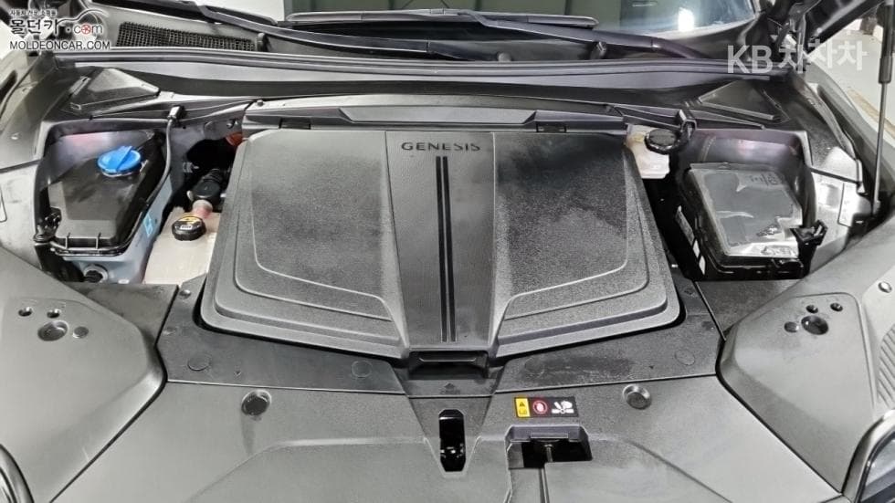 Дженезис GV60Стандартен 2WD Стандартен - 8