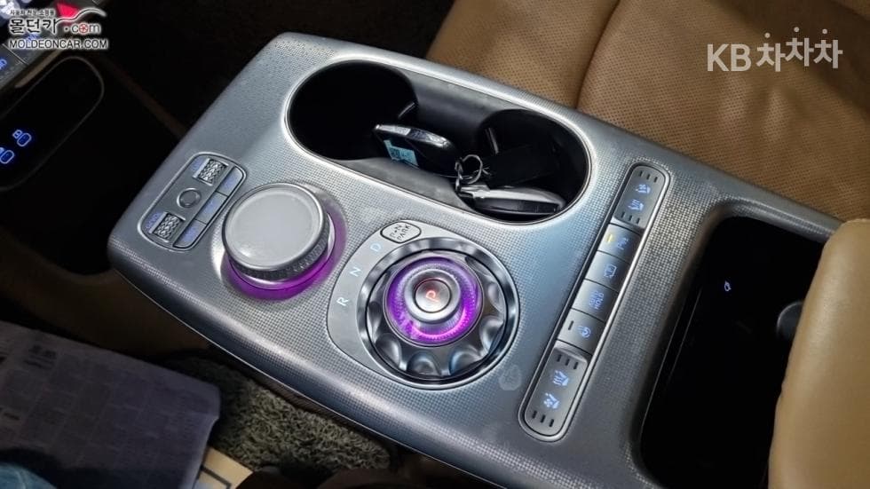 Дженезис GV60Стандартен 2WD Стандартен - 14