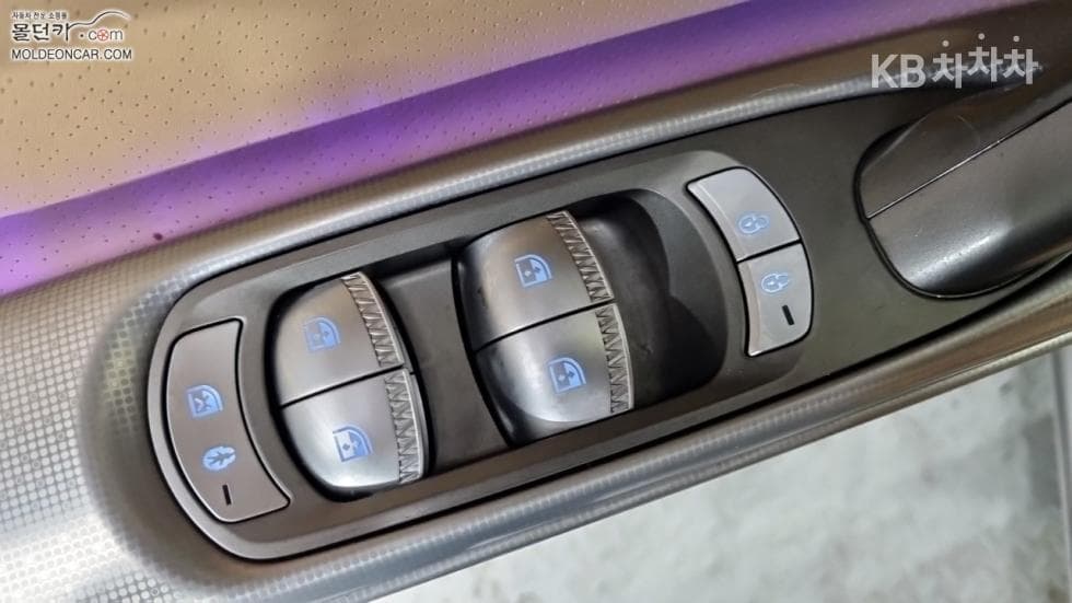 Дженезис GV60Стандартен 2WD Стандартен - 17