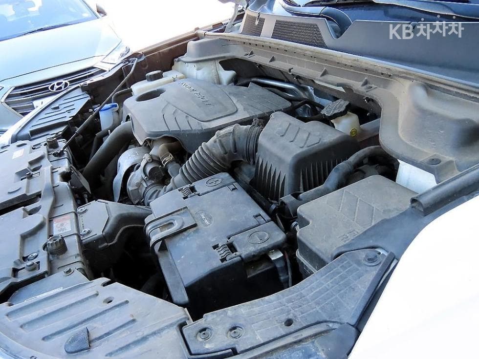 KG Mobility 뷰티플 코란도1.5 GDi Turbo 2WD C7 - 18