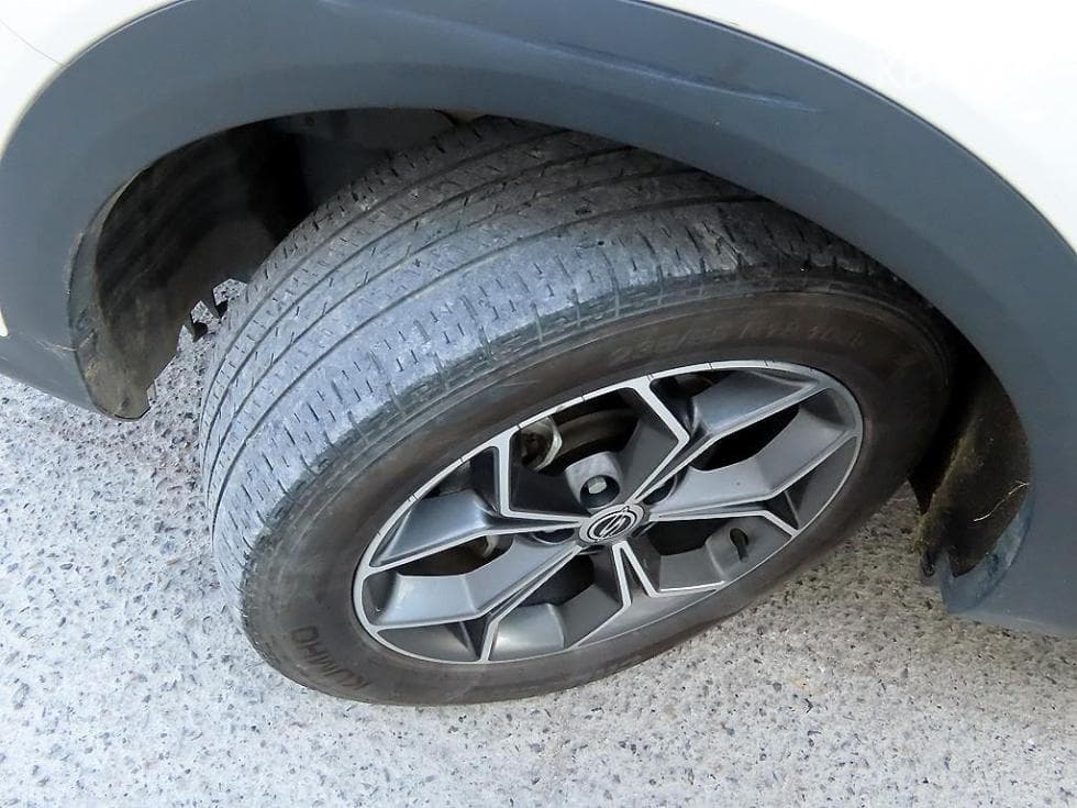 KG Mobility 뷰티플 코란도1.5 GDi Turbo 2WD C7 - 19