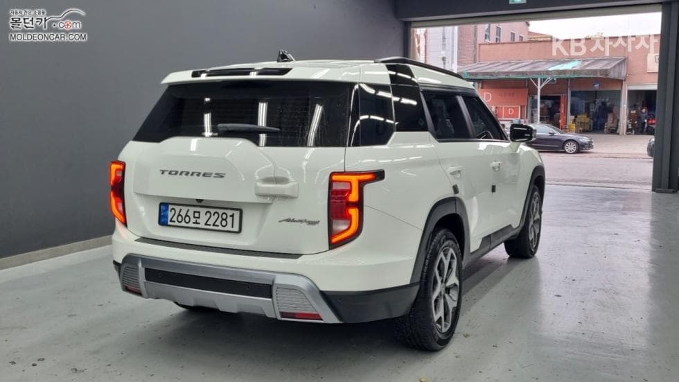 КейДжи Мобилити 토레스(J100)1.5 GDI Турбо T7 - 2