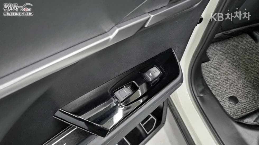 КейДжи Мобилити 토레스(J100)1.5 GDI Турбо T7 - 17