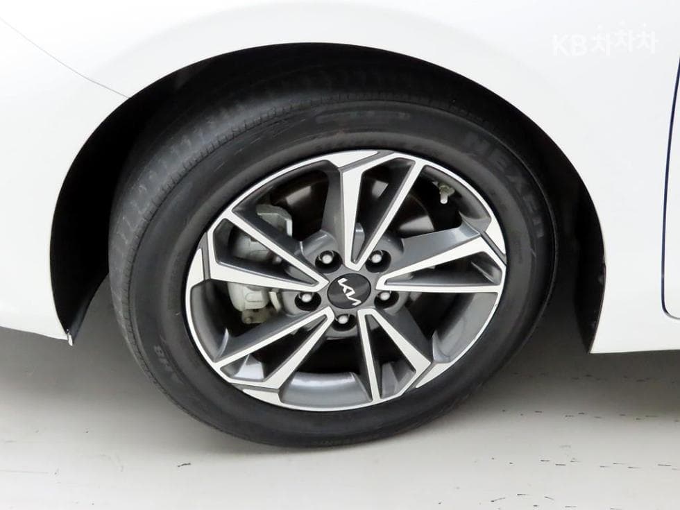 Kia The New (facelift) K3(BD)1.6 Gasoline Prestige - 19