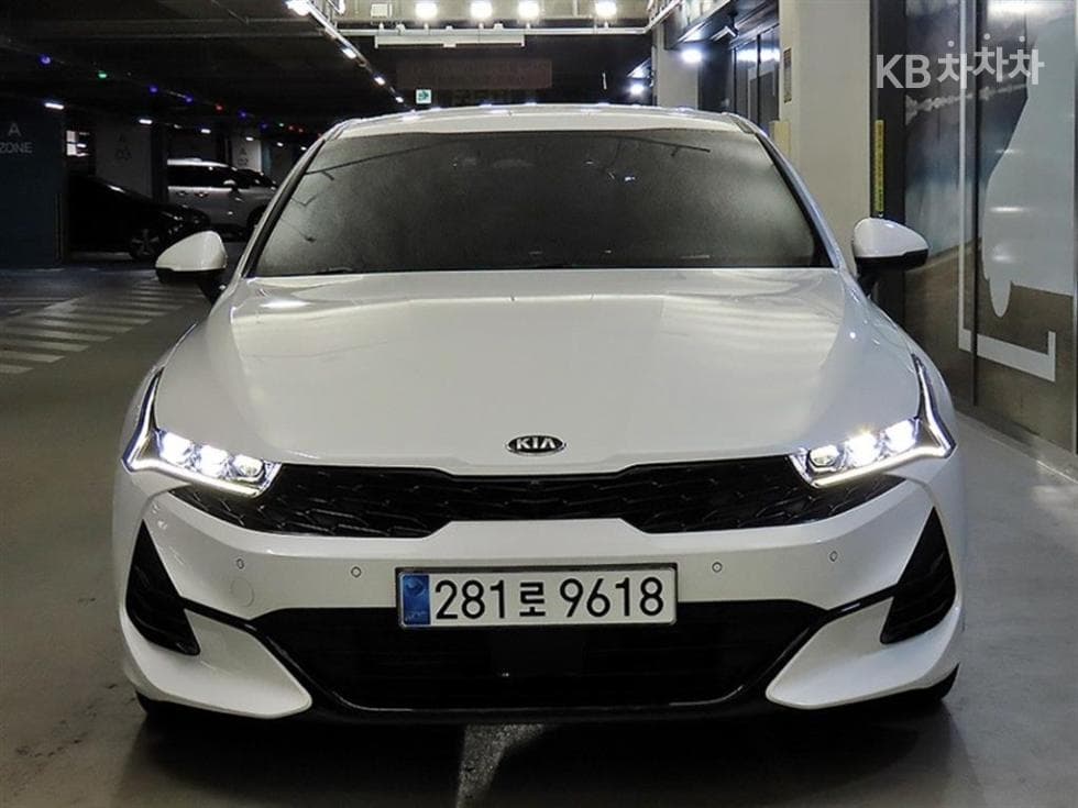 Киа K5 3-토 поколение1.6 Бензин Турбо Signature - 2