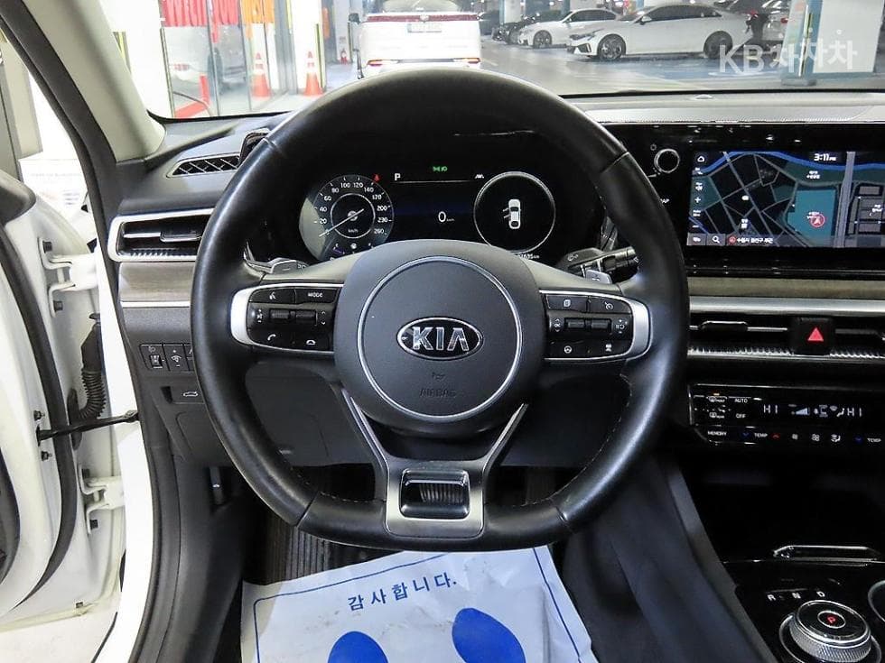 Киа K5 3-토 поколение1.6 Бензин Турбо Signature - 8