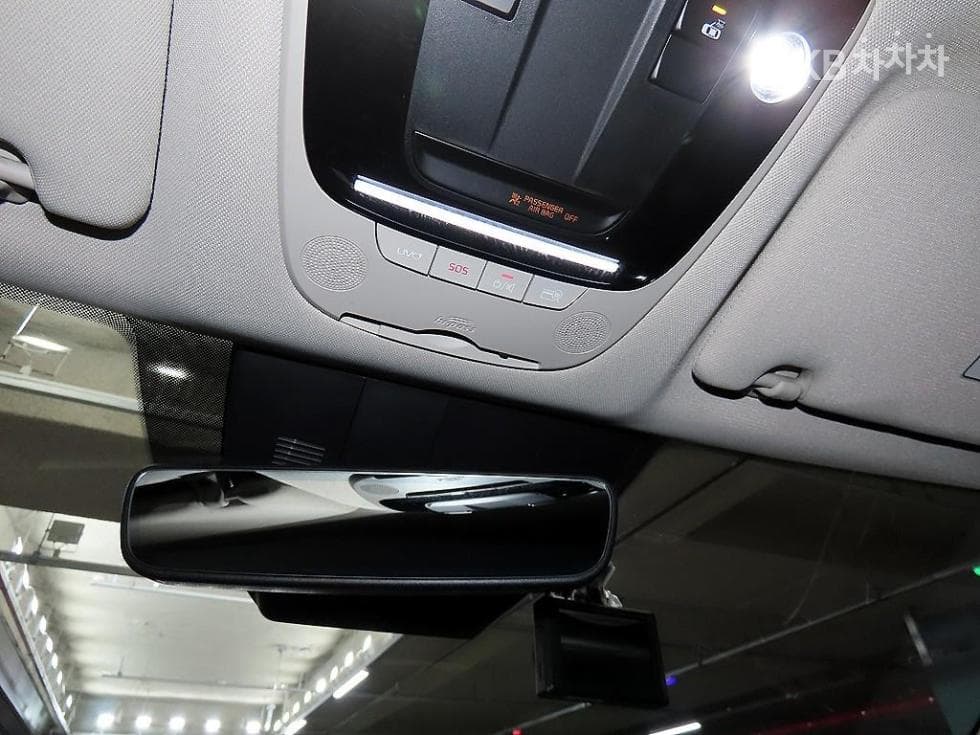 Киа K5 3-토 поколение1.6 Бензин Турбо Signature - 15