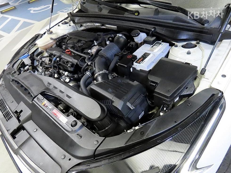 Киа K5 3-토 поколение1.6 Бензин Турбо Signature - 19