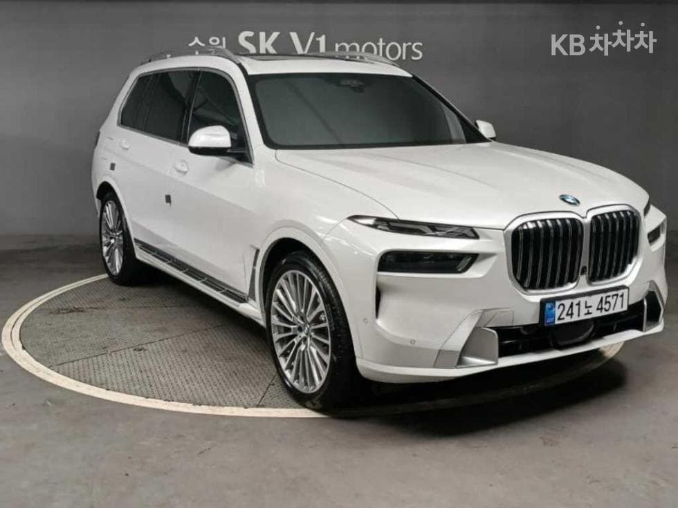 BMW X7(G07)xDrive 40i M Sport - 4