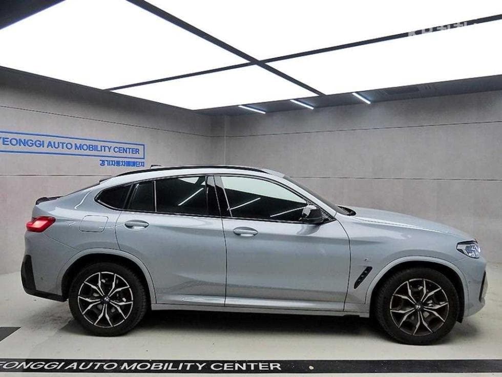 BMW New X4 (G02)xDrive 20i xLine - 2