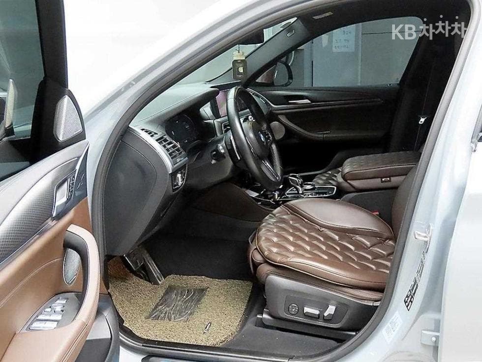 BMW New X4 (G02)xDrive 20i xLine - 5