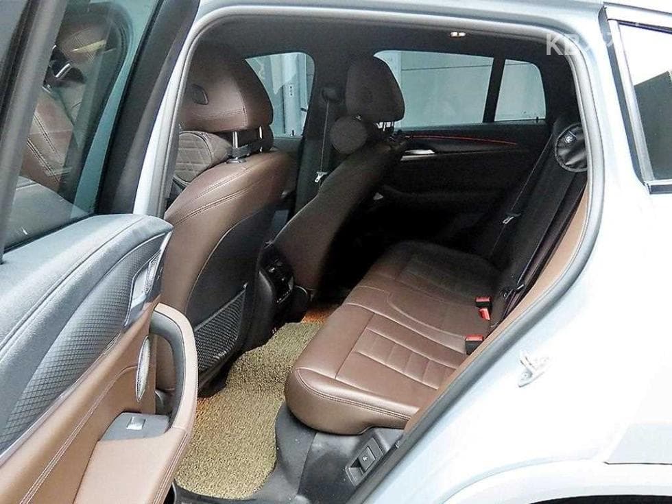 BMW New X4 (G02)xDrive 20i xLine - 6