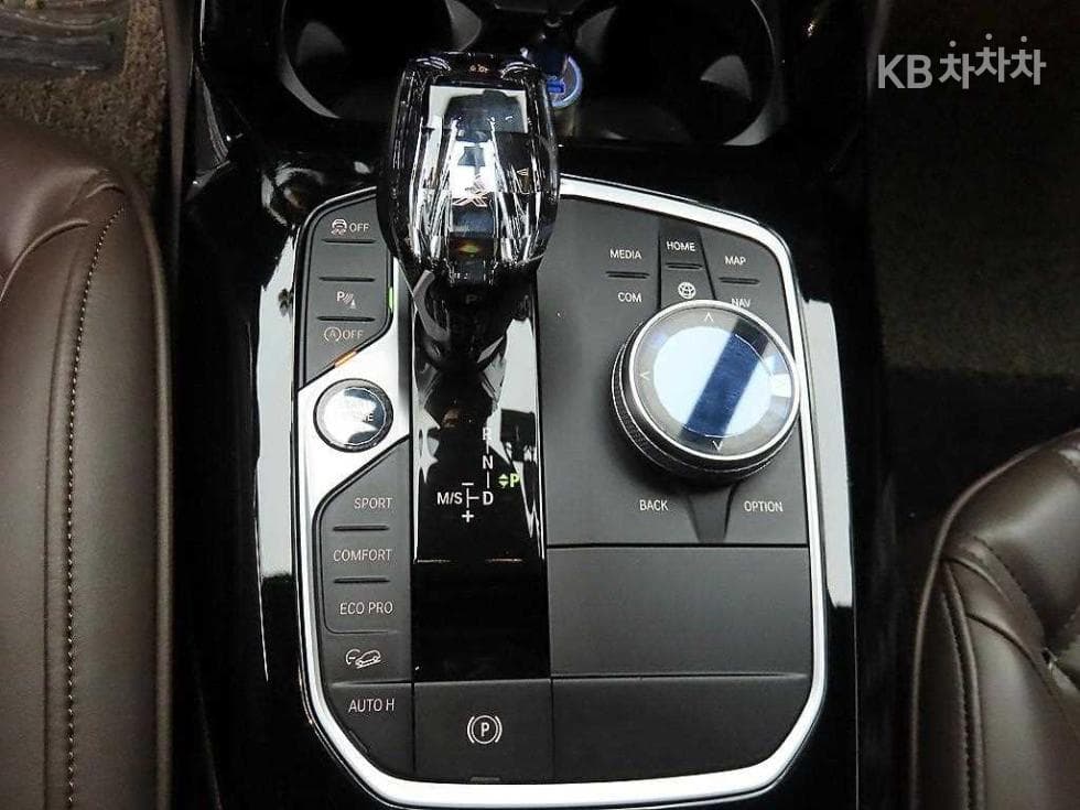 BMW New X4 (G02)xDrive 20i xLine - 10
