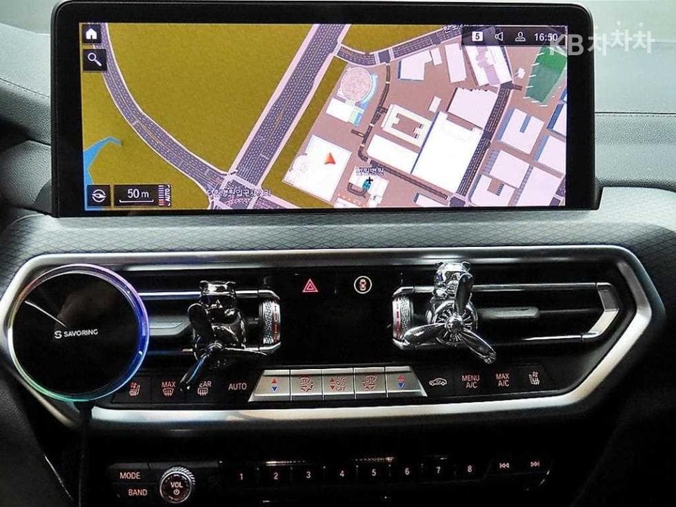 BMW New X4 (G02)xDrive 20i xLine - 12