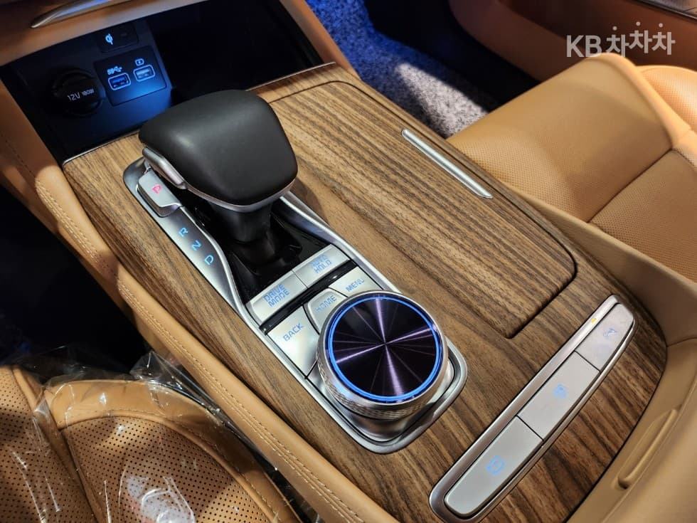 Киа The New (фейслифт) K9(Второ поколение)3.8 GDI AWD 베스트셀렉션Ⅰ - 16