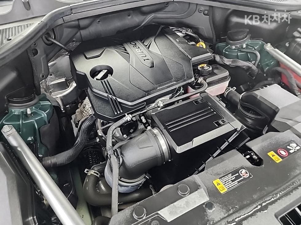 Genesis GV802.5 Turbo Gasoline AWD - 5